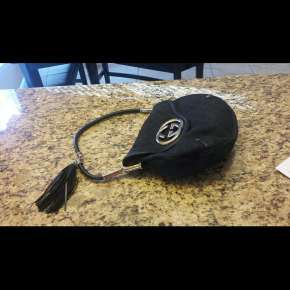 Gucci Shoulder bag.. - Picture 2 of 3