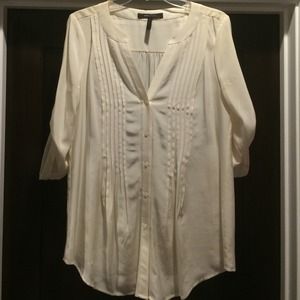🚫sold🚫BCBG off white 100% silk blouse