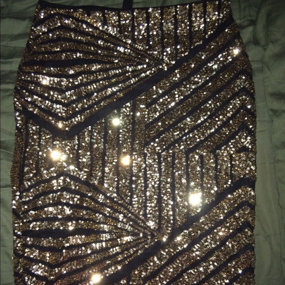 Sequin black and gold knee length skirt