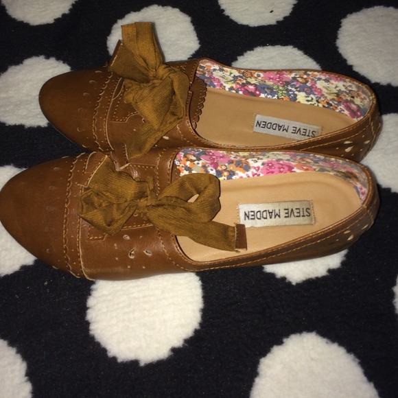 Steve Madden - Picture 2 of 3