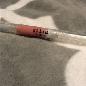 Stila Lip Glaze in Shortcake