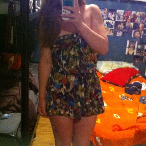 Multicolored Strapless Romper - Picture 2 of 4