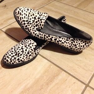 Adrienne Vittadini flats