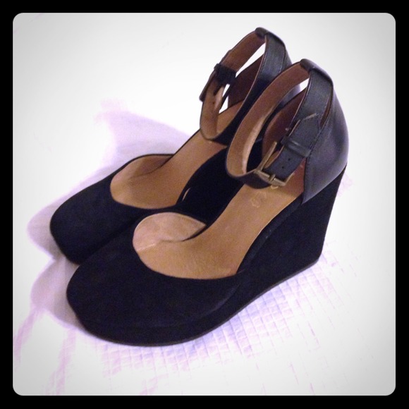 Aldo Suede Wedges Sz. 8