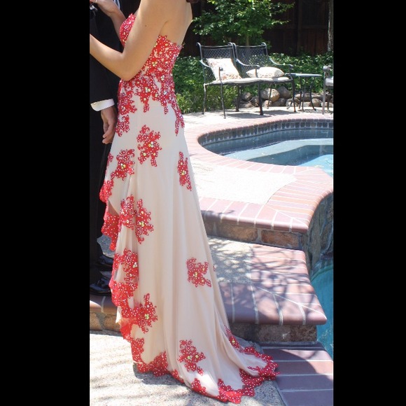 PROM DRESS - Picture 2 of 4