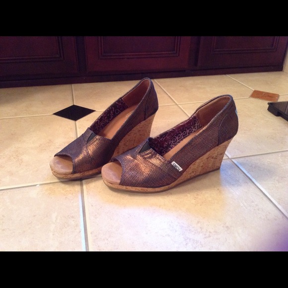 Toms Metallic Wedge Peep Toe Shoes