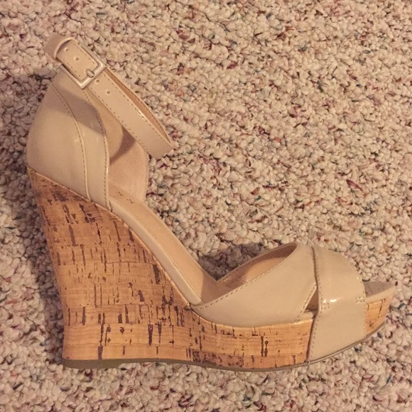 Guess nude cork wedges
