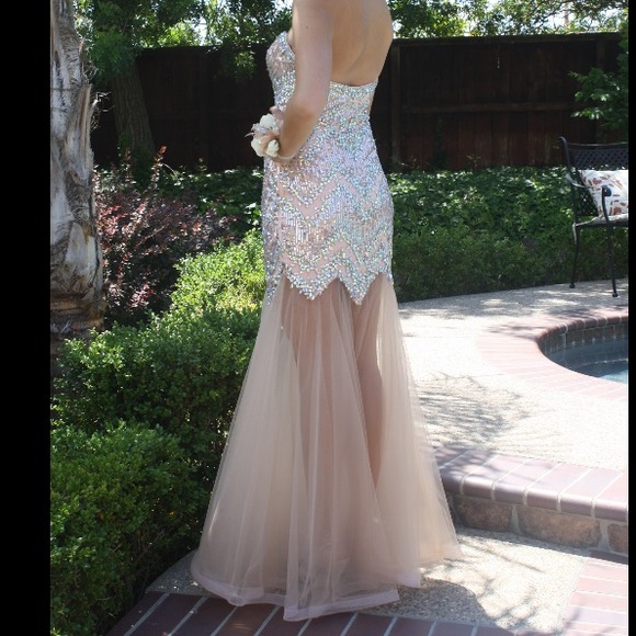 PROM DRESS - Picture 4 of 4