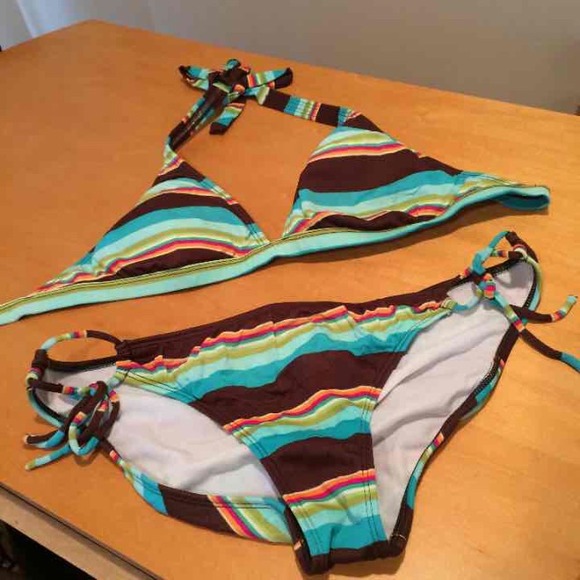 Two piece roxy bikini size large