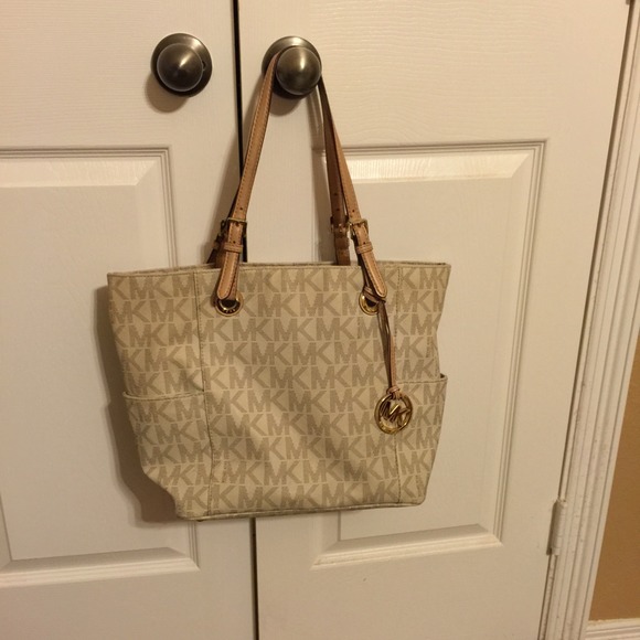 Mk purse