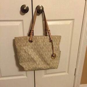 Mk purse