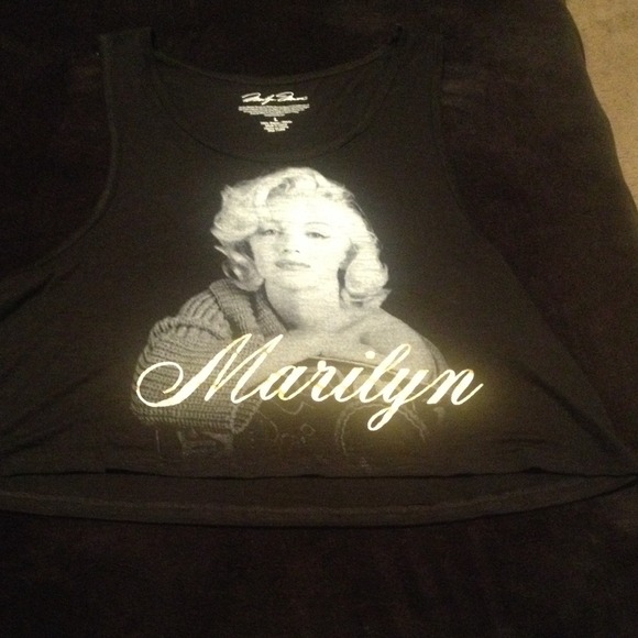 Marilyn Monroe crop