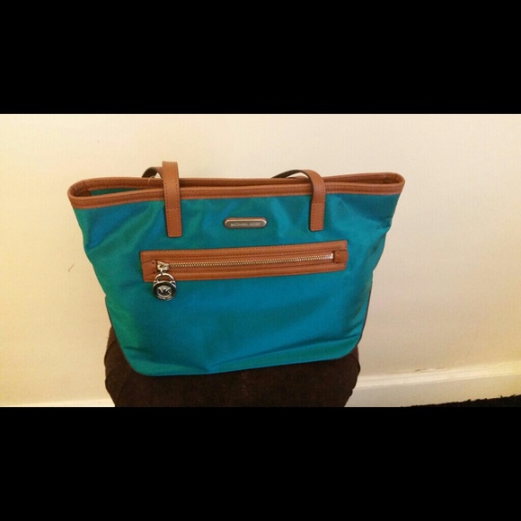 Authentic Michael kors handbag