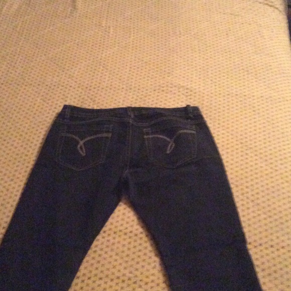 Denim pants not skinny, straight - Picture 2 of 4