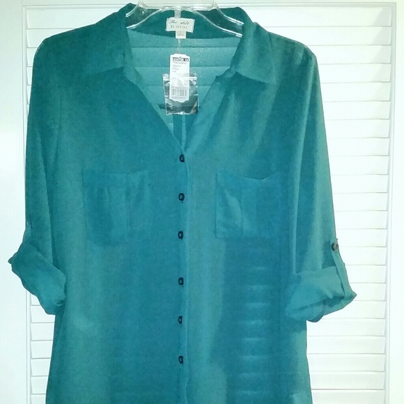 Dark green top