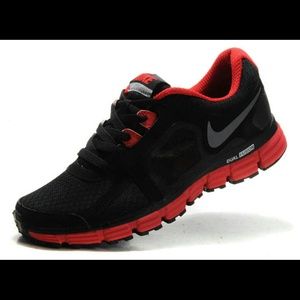 Nike Red Black Dual Fusion