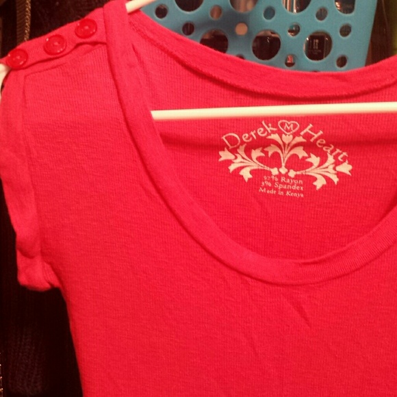 Cute Pink Derek Heart Top Adorned With Buttons - Picture 2 of 3