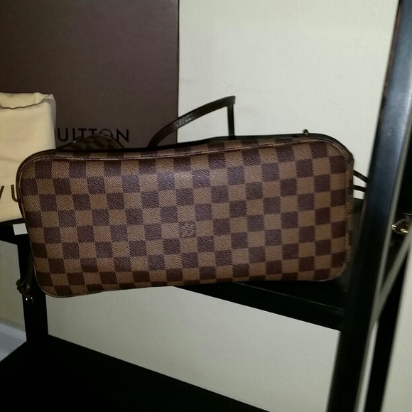 SOLD Authentic LOUIS VUITTON NEVERFULL MM - Picture 4 of 4