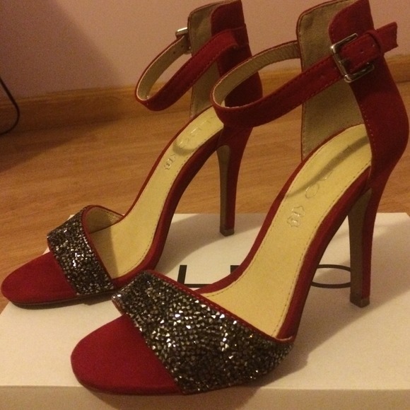 ALDO - Red Suede DOSH Heels - Picture 4 of 4