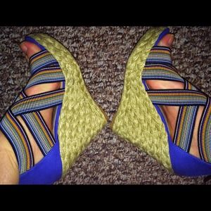 ALDO STARPPY HEELS 💚💙