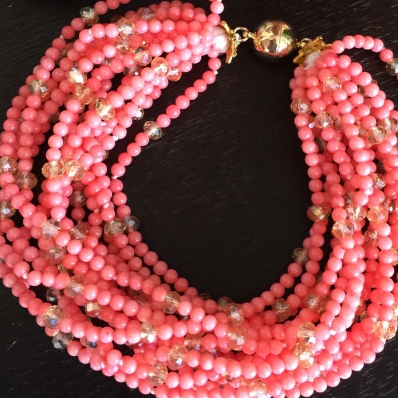 🎉HP🎉NWOT 12 Strand Coral & Crystal Bracelet - Picture 2 of 2