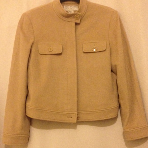 Jones New York Jackets & Blazers - Cropped button up Jacket💥SALE💥