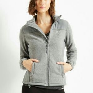 a e R o P o S T a L e