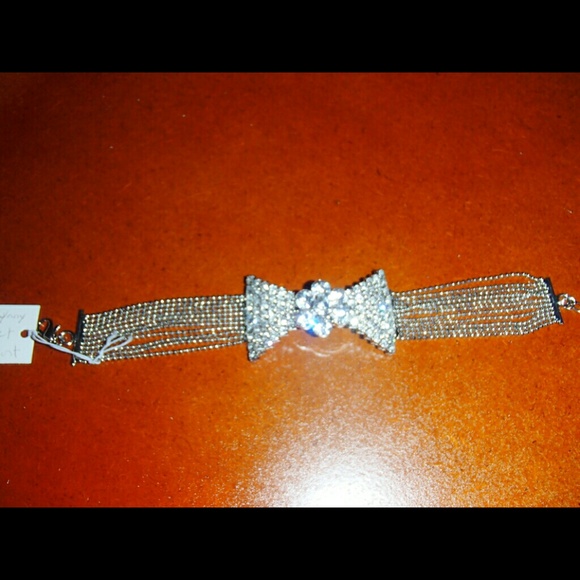 Spectacular Austrian Rhinestone bracelet - Picture 2 of 3