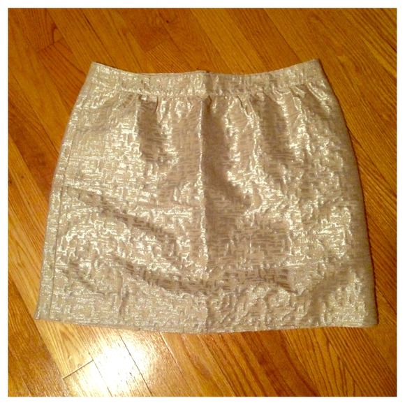 🚫SOLD🚫NWOT LOFT mini size 10