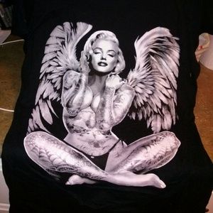 BRAND NEW Marilyn Monroe tee