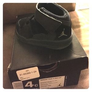 Jordan sneakers true flight boys toddler size 4
