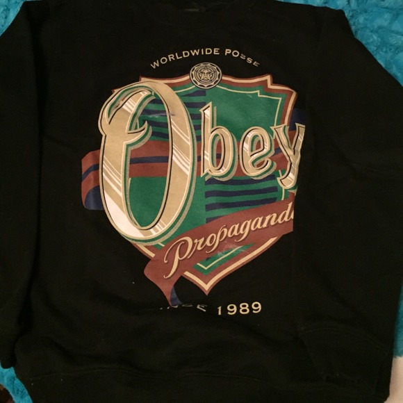 Obey sweatshirt
