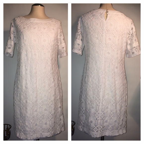 🌟🌟🌟PRICED TO SELL🌟🌟🌟 Gorgeous lace dress!