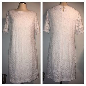 🌟🌟🌟PRICED TO SELL🌟🌟🌟 Gorgeous lace dress!