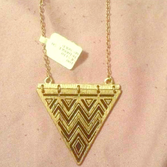 Aztec NWT necklace