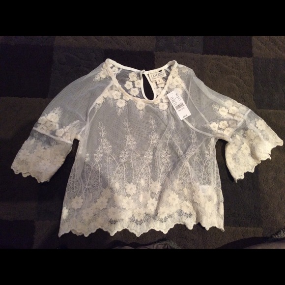 🎊FINAL PRICE 🎊Pacsun LA Hearts Ivory Lace top