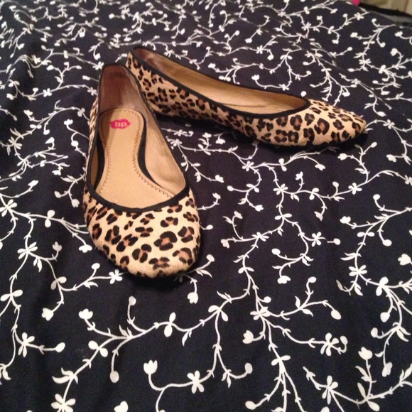 Leopard ballerina flats