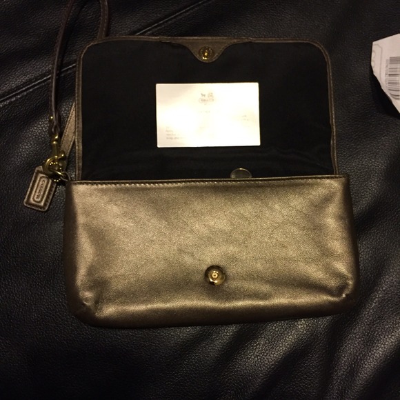 Selling authentic coach wallet clutch. - Picture 2 of 2