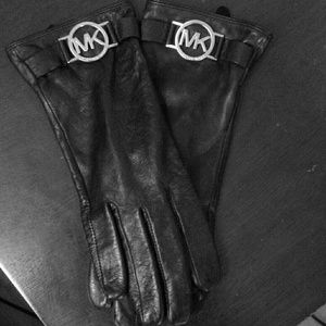 MK gloves