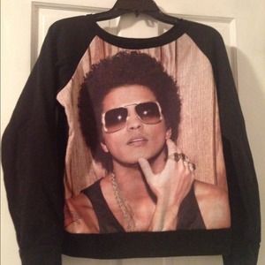 🚨ON HOLD🚨 Bruno Mars sweatshirt FROM CONCERT!