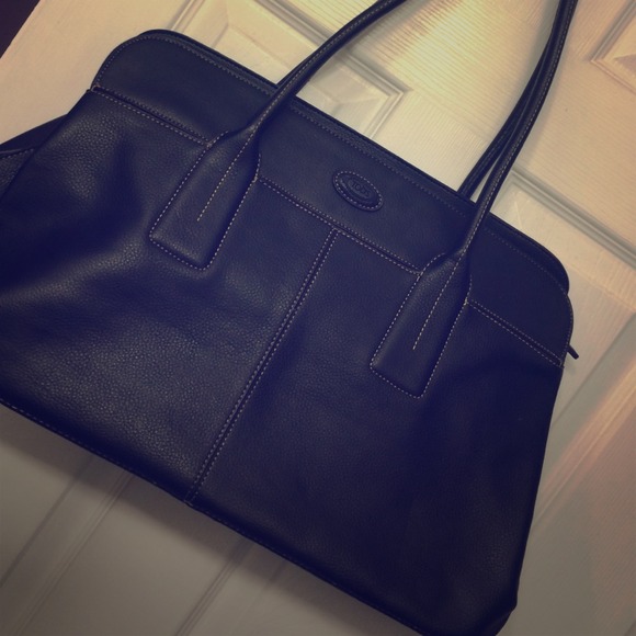 TOD'S black leather tote