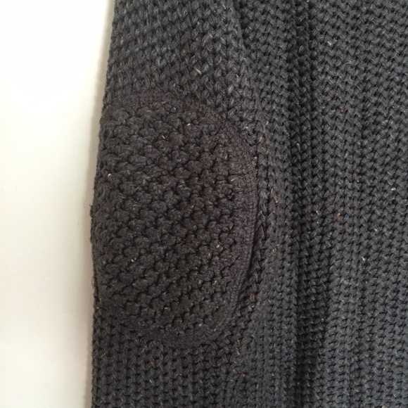 SOLD: Gray BDG Sweater - Picture 2 of 3