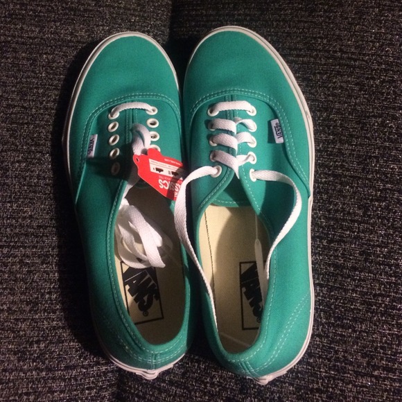 Pool green vans! - Picture 2 of 4