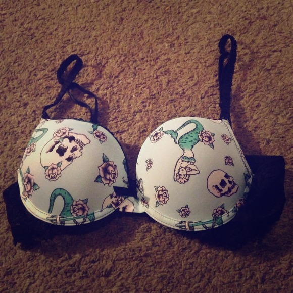 Blackheart Bra 34B