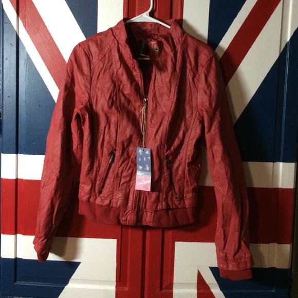Hollyland red Moro jacket
