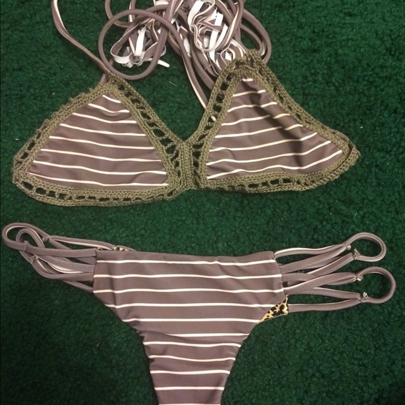 Acacia bikini fig cape cod top xs bottoms xs
