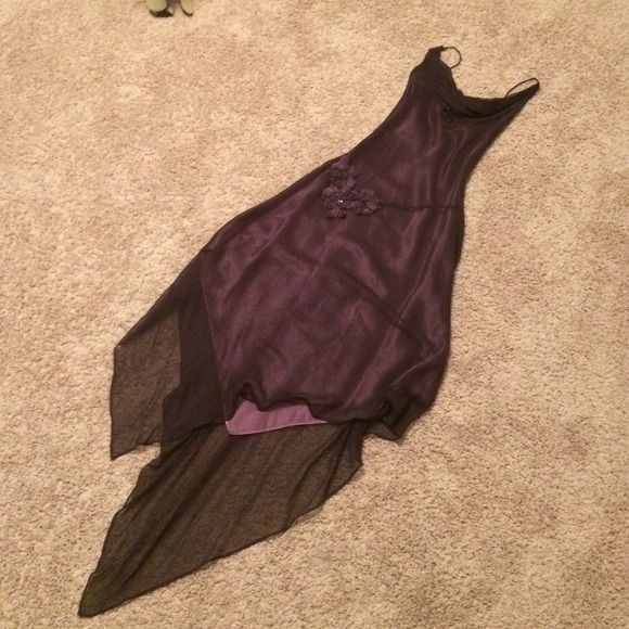 Laundry by Shelli Segal - Picture 1 of 3