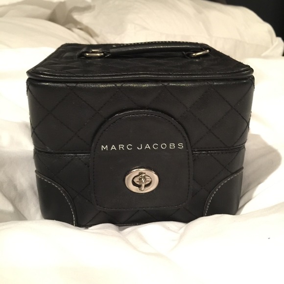 Marc Jacobs MakeUp Box Case like new gorgeous Auth