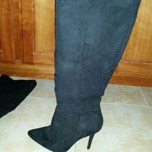 Black Boots (Below the knee)!! NEW