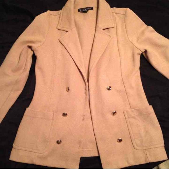 Coat - Picture 1 of 2